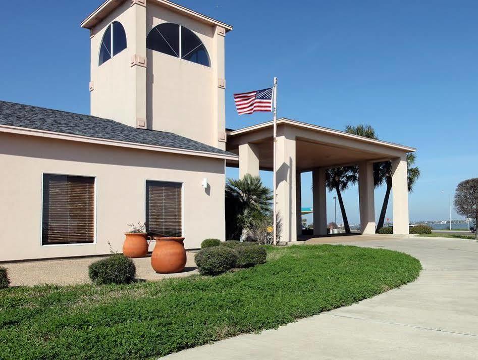 Days Inn By Wyndham Rockport Texas Екстер'єр фото