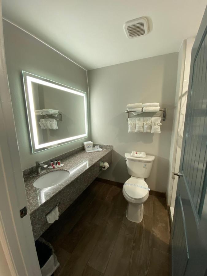Days Inn By Wyndham Rockport Texas Екстер'єр фото